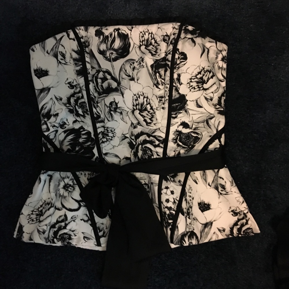 Black And White Patterned Bustier - image 1